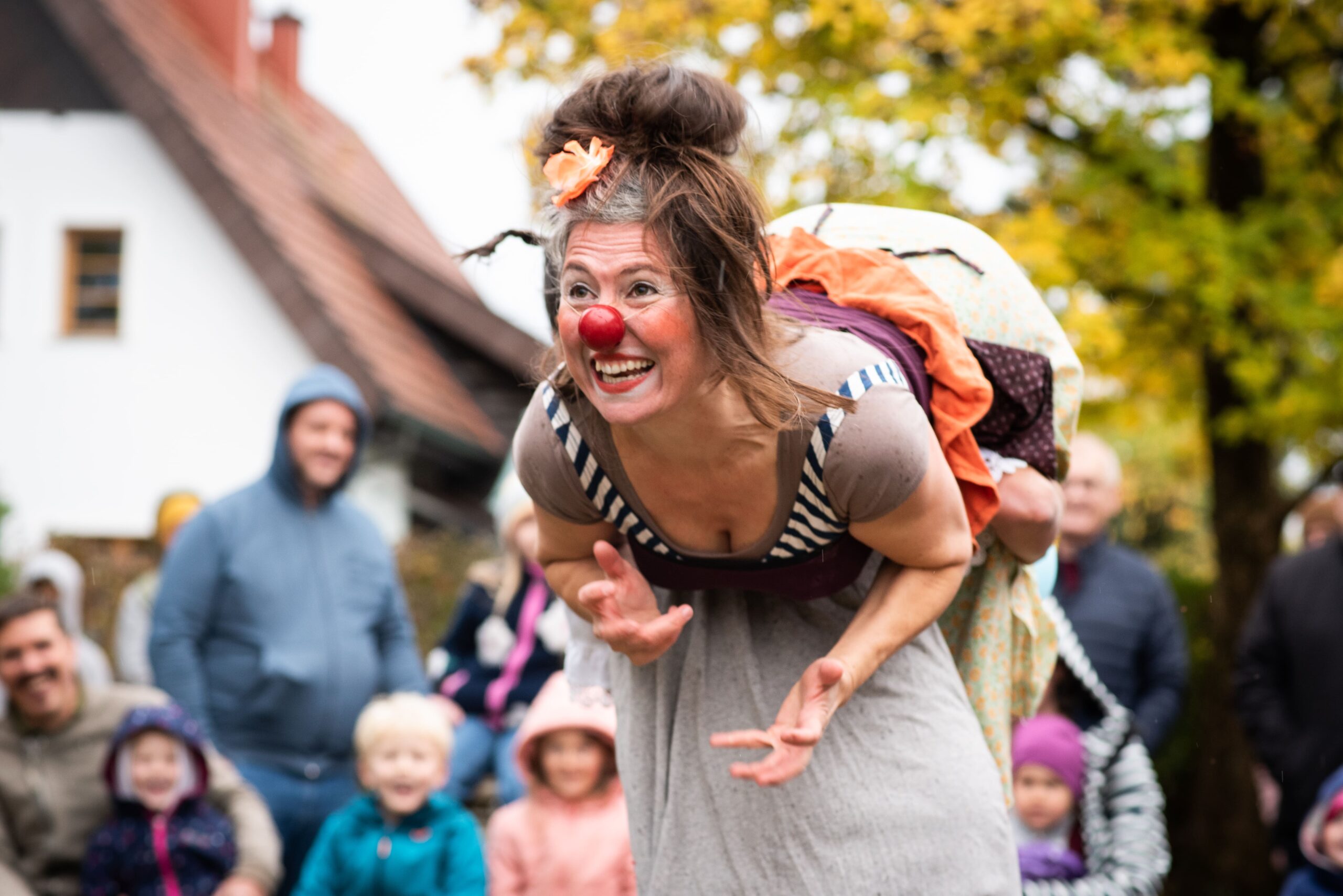einwegMeer clowntheater 2025 copyright wirliebe shaki korber 1-4